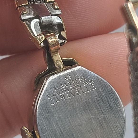 Vintage Caravelle Watch Ladies Not Working - Picture 5 of 7